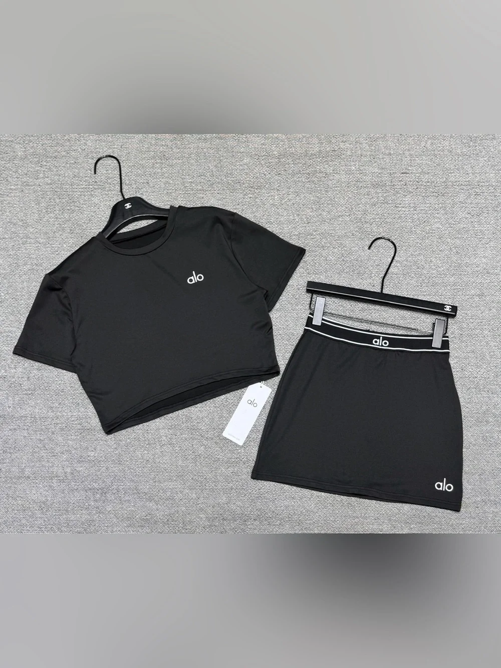 ALO Yoga Black Cropped Tank Top